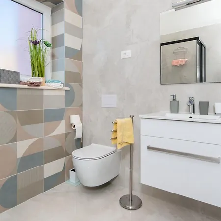Erholsamer Traumurlaub Fuer Bis Zu 6 Personen By Interhome * Kunj